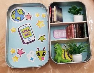 mini tin bookcase